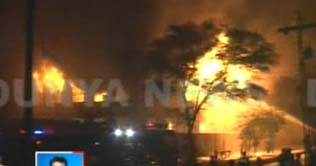 Lahore: Blaze ravages chemical factory in Industrial State
